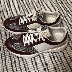LIKE NEW!! Cole Haan Sneakers